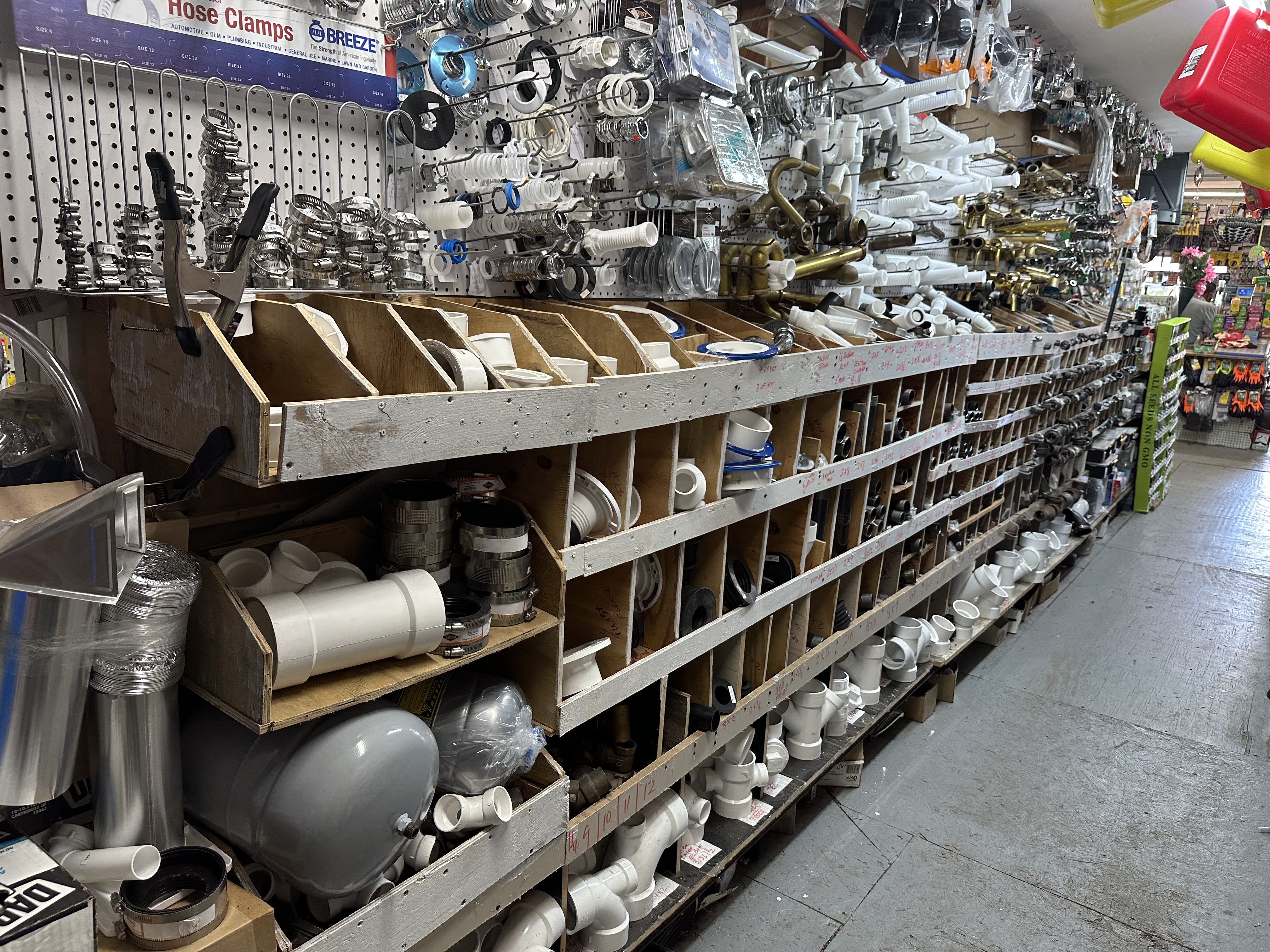Inside SBS Hardware — photo 7366