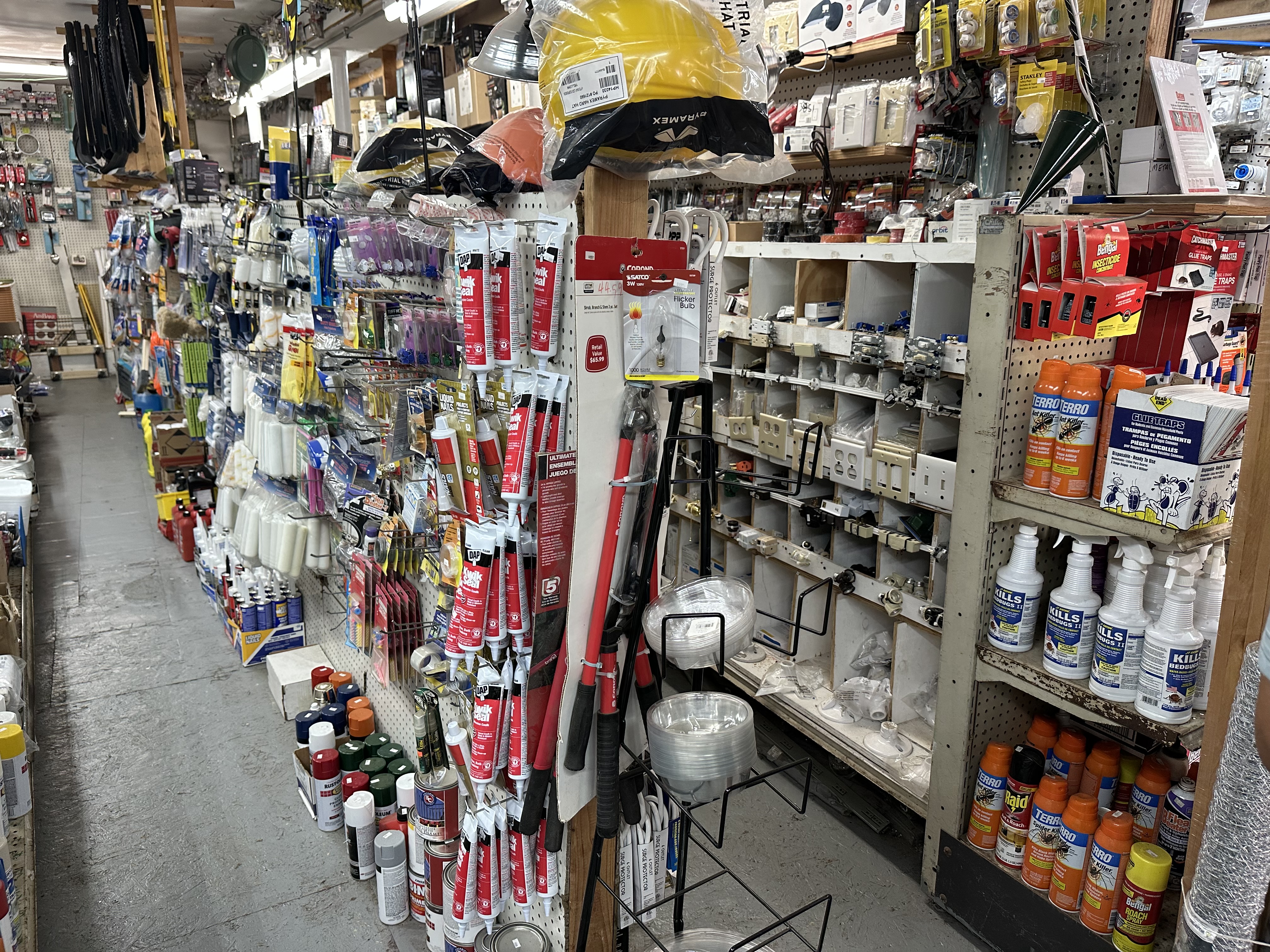 Inside SBS Hardware — photo 7354