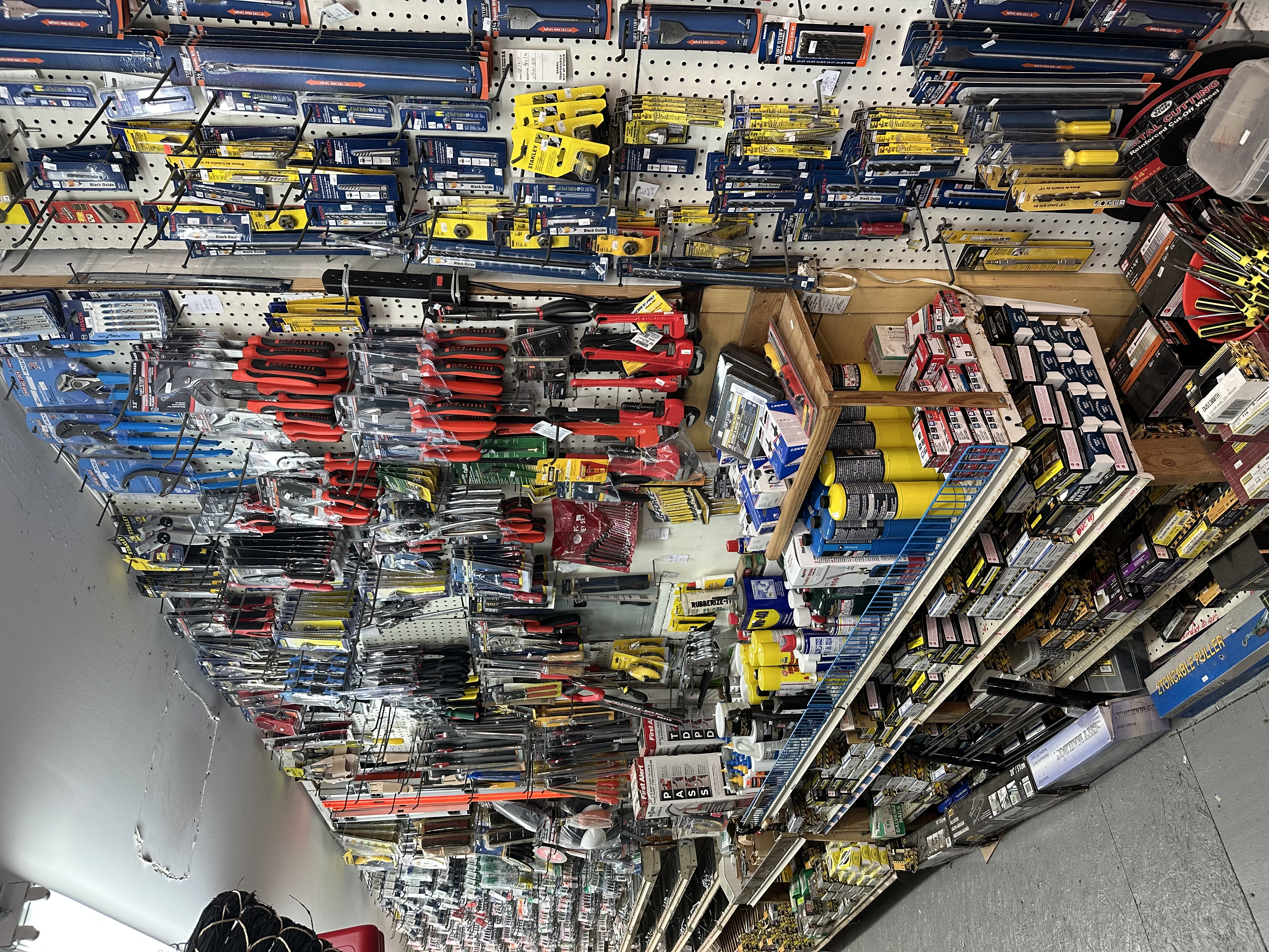Inside SBS Hardware — photo 7376