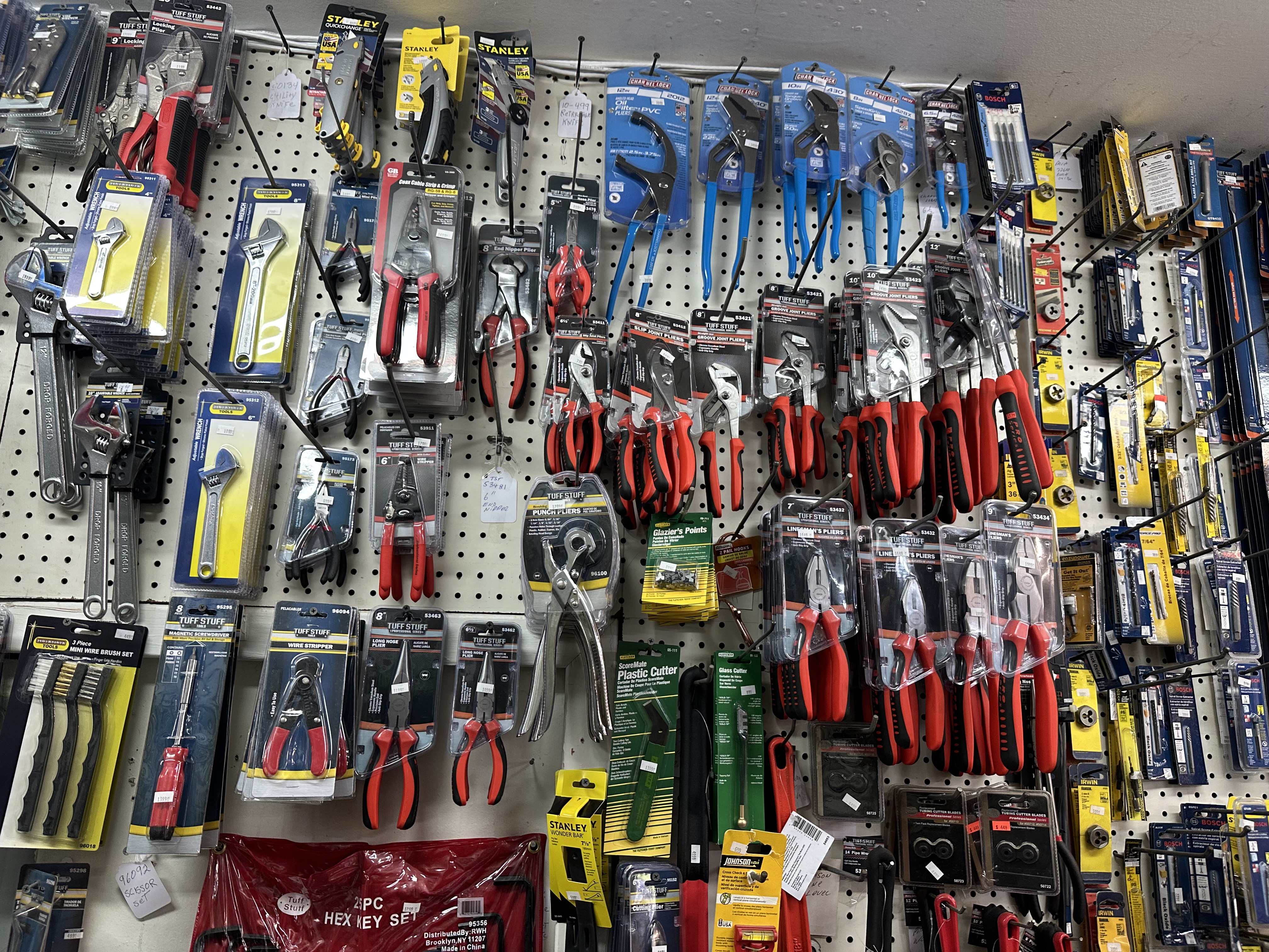 Inside SBS Hardware — photo 7383