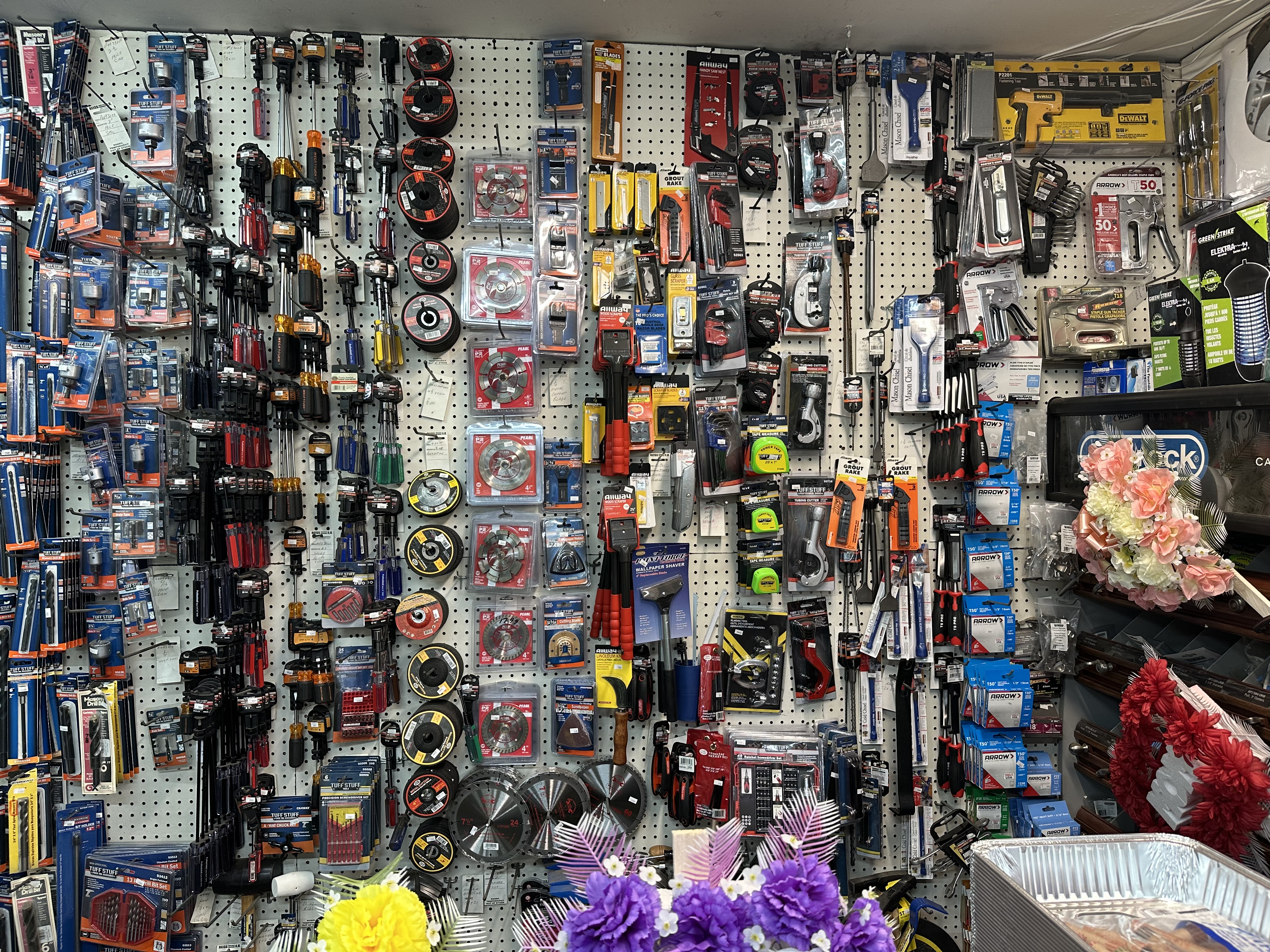 Inside SBS Hardware — photo 7374