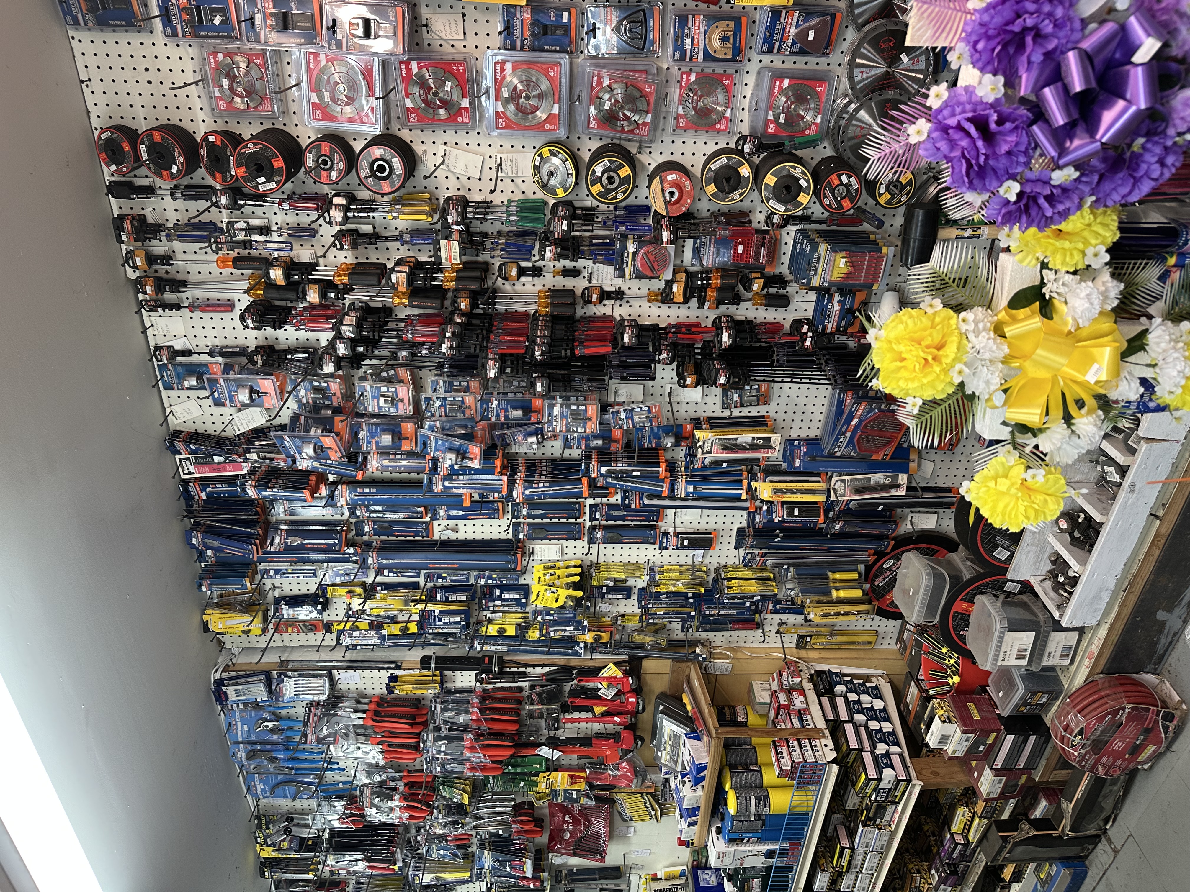 Inside SBS Hardware — photo 7375