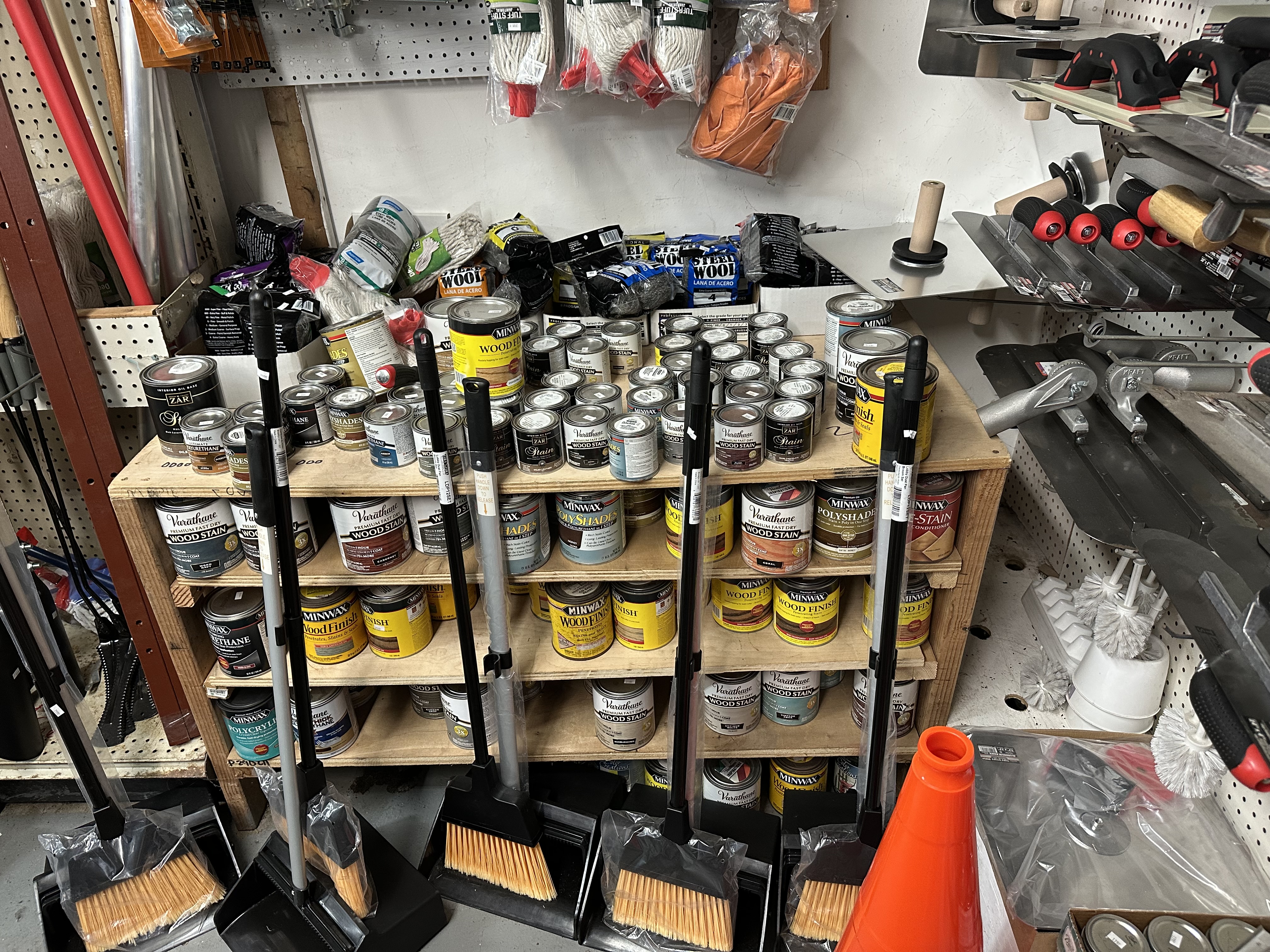 Inside SBS Hardware — photo 7363